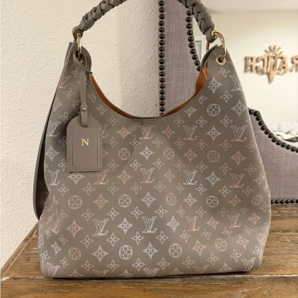 Louis Vuitton Carmel bag in Mahina calfskin leather LIMITED EDITION